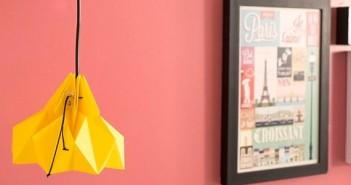Luminária de origami amarela