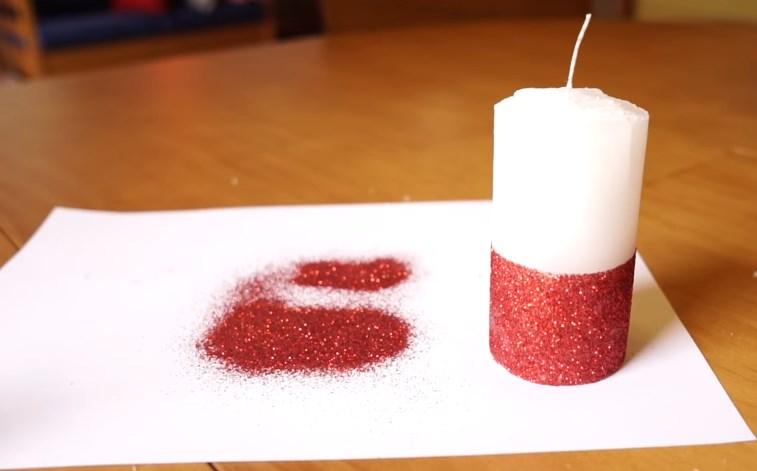 diy de natal: vela com glitter para mesa